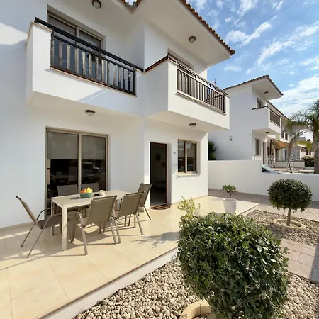 The Luma - Modern 3br - Walking To Villa Protaras