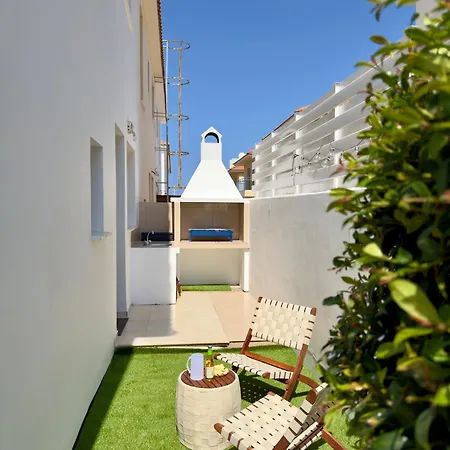 The Luma - Modern 3br - Walking To