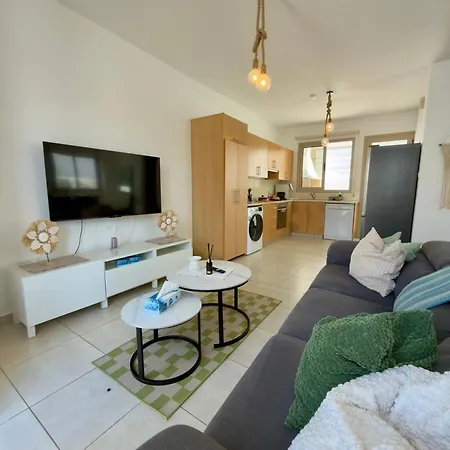 The Luma - Modern 3br - Walking To Villa Protaras