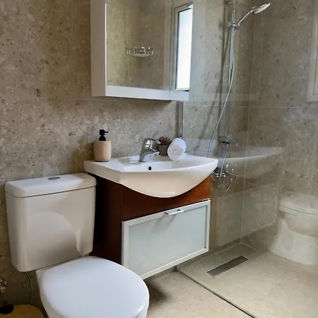 The Luma - Modern 3br - Walking To Protaras