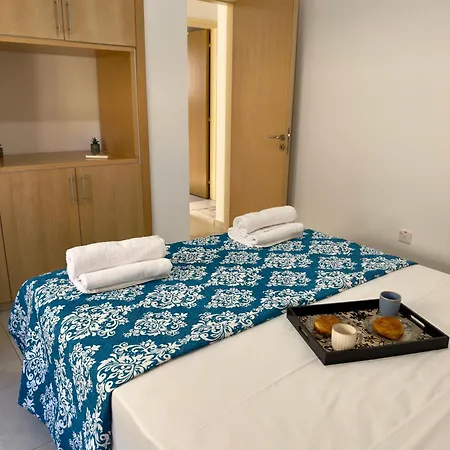 The Luma - Modern 3br - Walking To